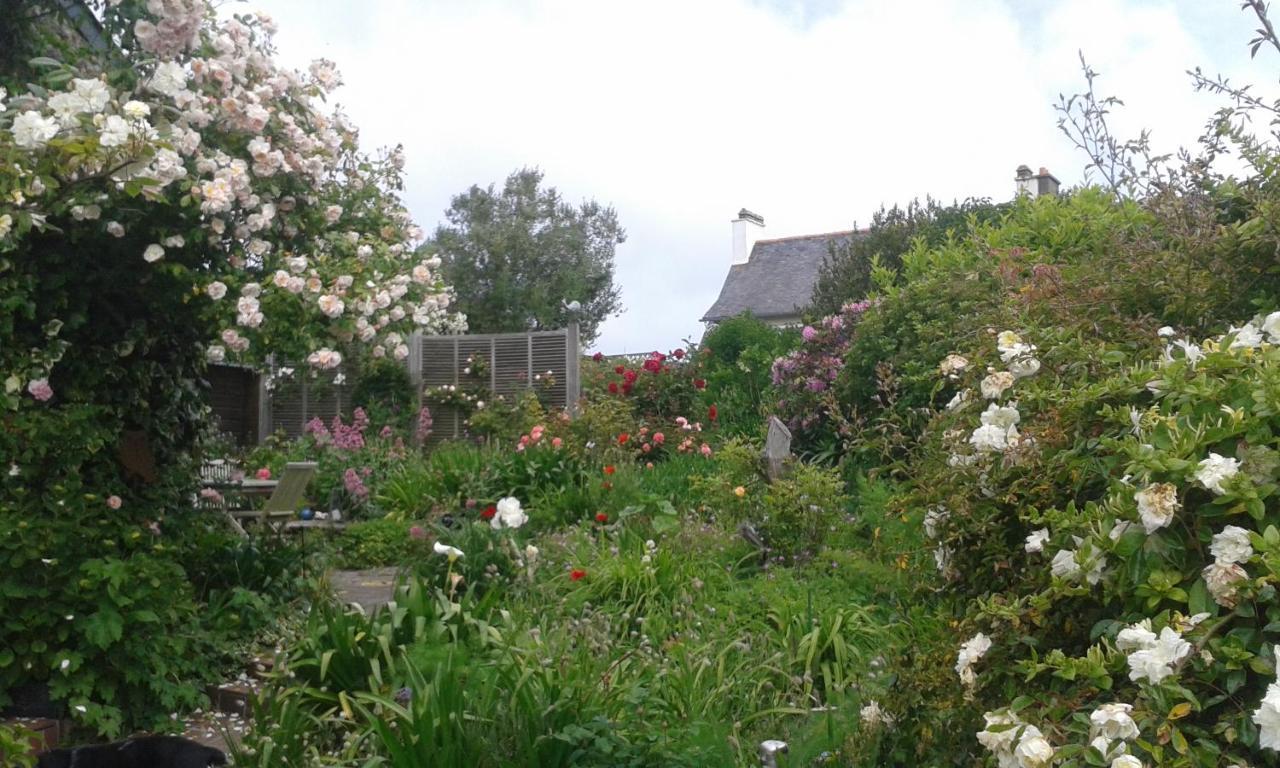 Giverny Cottage Saint-Coulomb Eksteriør bilde
